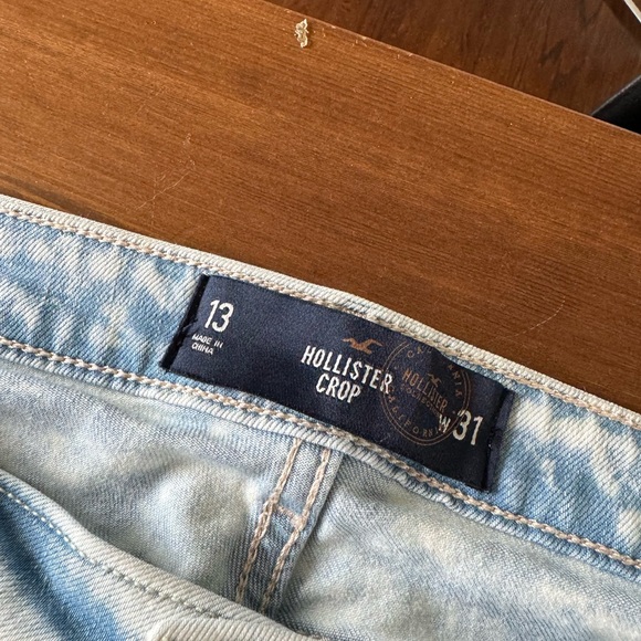 Hollister Crop Denim Jeans size 13/31 - Picture 3 of 5